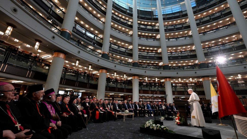 Зварот Льва XIV да прадстаўнікоў улад, грамадзянскай супольнасці і дыпкорпуса