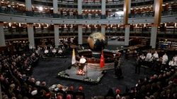 2025.11.27  Pāvests uzrunā Turcijas valsts autoritātes, sabiedrības pārstāvjus un diplomātiskā korpusa locekļus