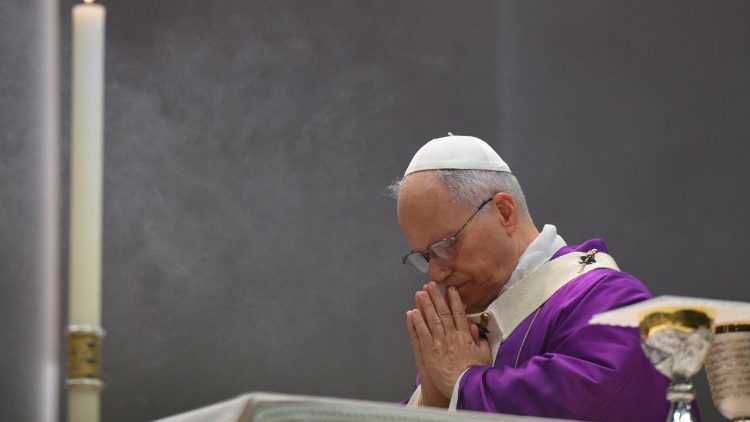 Leon XIV podczas Mszy św. w Stambule