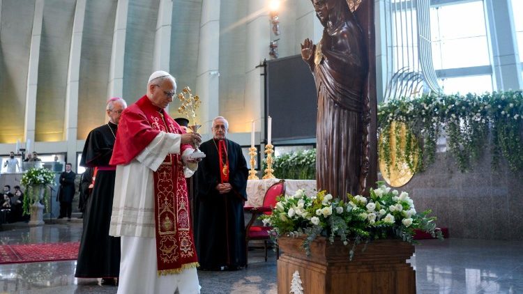 2025.12.01 Viaggio Apostolico in Libano - Incontro con i Vescovi nel Santuario di Nostra Signora del Libano ad Harissa