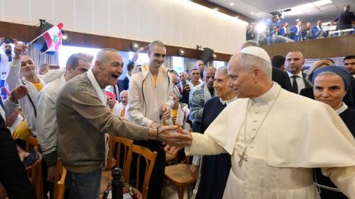 Giornata del malato, Leone XIV: l'amore non &egrave; passivo, si prende cura dell'altro