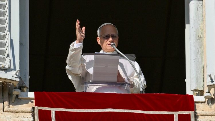 Papież przypomniał, że dzisiejsza uroczystość ukazuje nam jak „Pan obdarzył Maryję niezwykłą łaską”