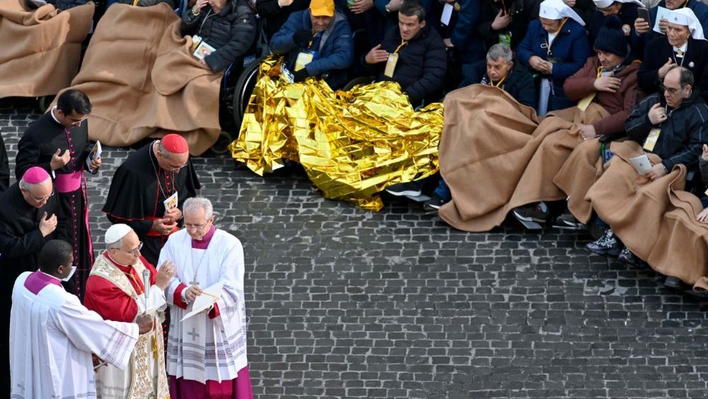 Leon al XIV-lea la monumentul dedicat Fecioarei Neprihănite în Piazza di Spagna