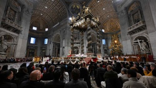 Papst Leo feiert seine erste Lateinamerika-Messe im Petersdom 