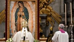 Le Pape le 12 décembre 2025 lors de la messe en la fête de Notre-Dame de Guadalupe à Saint-Pierre. 