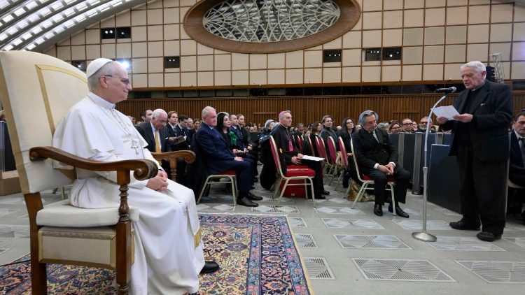 Padre Federico Lombardi, presidente del Premio Ratzinger, motiva l'assegnazione del Premio al Maestro Riccardo Muti. 