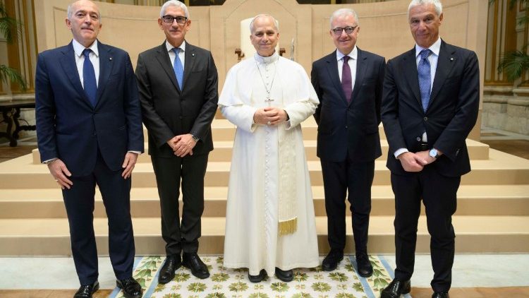 A audiência foi realizada na Sala das Bênçãos, no Vaticano