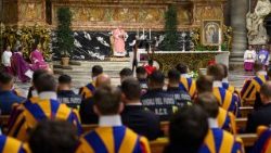 عظة الكاردينال بارولين خلال احتفاله بالقداس لمناسبة يوبيل الحرس السويسري والدرك الفاتيكاني