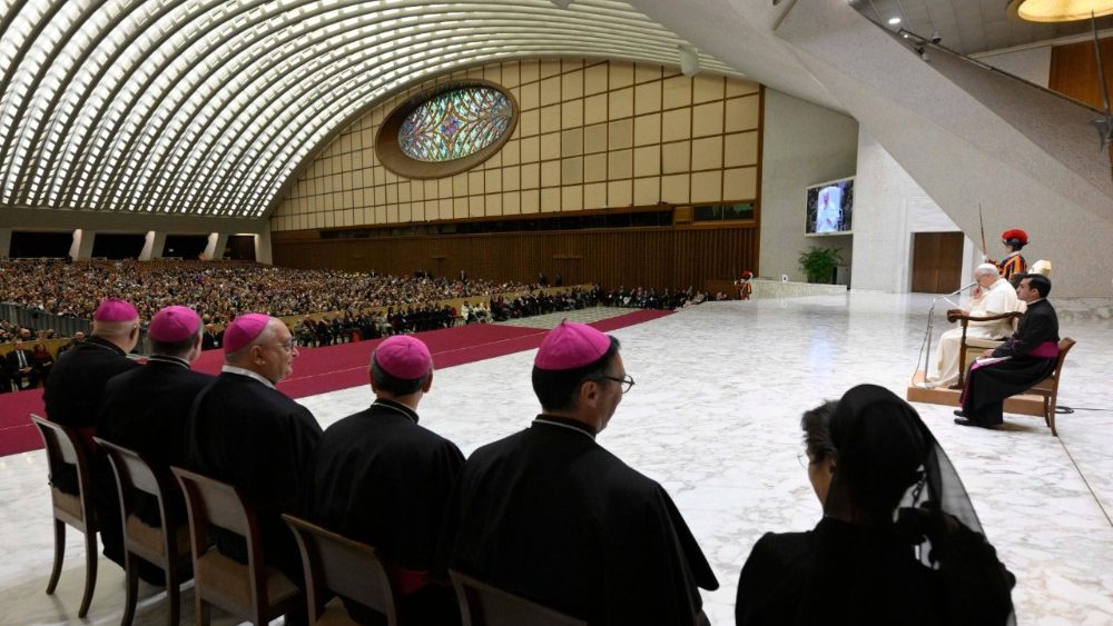 Аўдыенцыя для дэлегацый рэгіёнаў, якія ахвяравалі калядныя яслі і ёлку