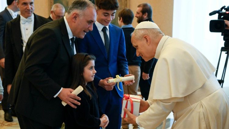 Il Papa con i giovani dell'Azione Cattolica Italiana