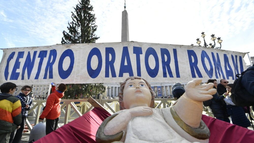 Падчас благаслаўлення фігурак Дзіцятка Езуса