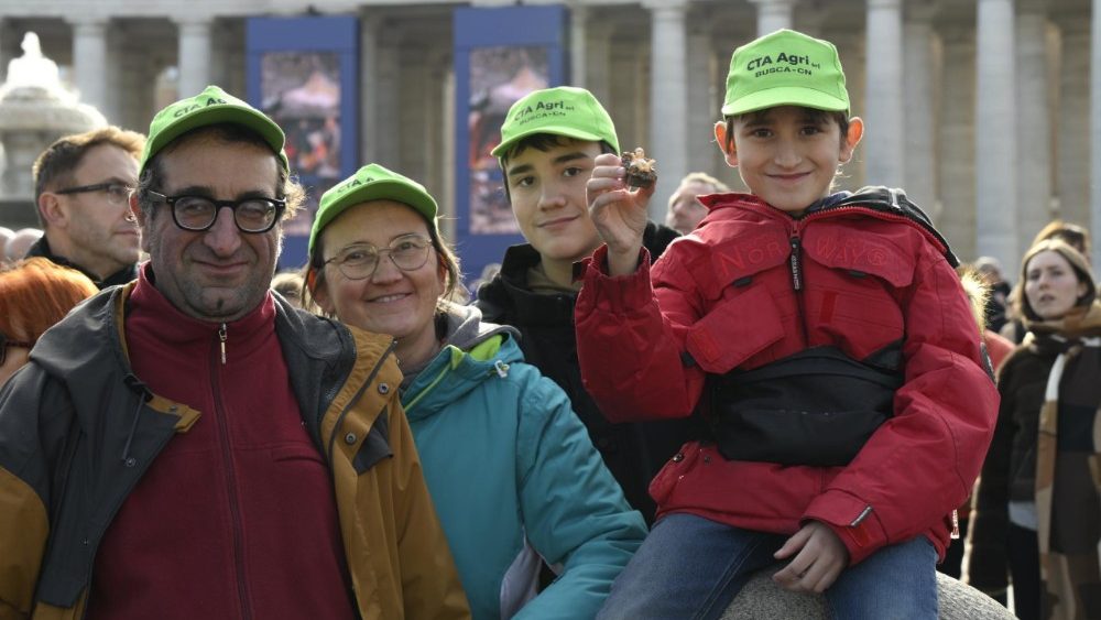 Падчас благаслаўлення фігурак Дзіцятка Езуса