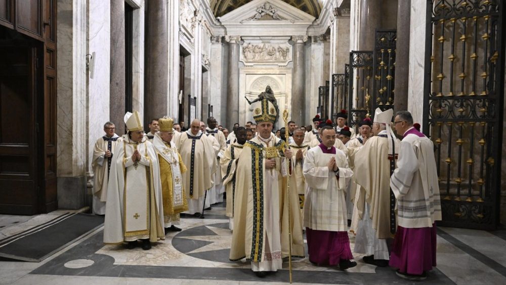 Кардынал Макрыцкас зачыніў Святую Браму Базілікі Санта-Марыя-Маджорэ