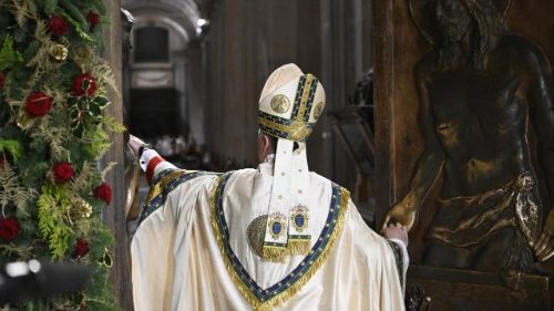 ‘God’s heart remains open', says Cardinal at closing of Holy Door