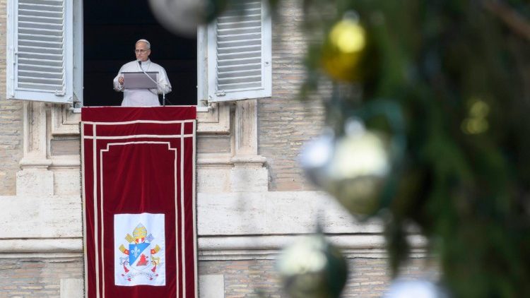 Молитва "Ангел Господень" на площади Св. Петра (Ватикан, 26 декабря 2025 г.)