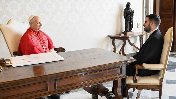 Папа Лъв XIV с новия посланик на Гватемала