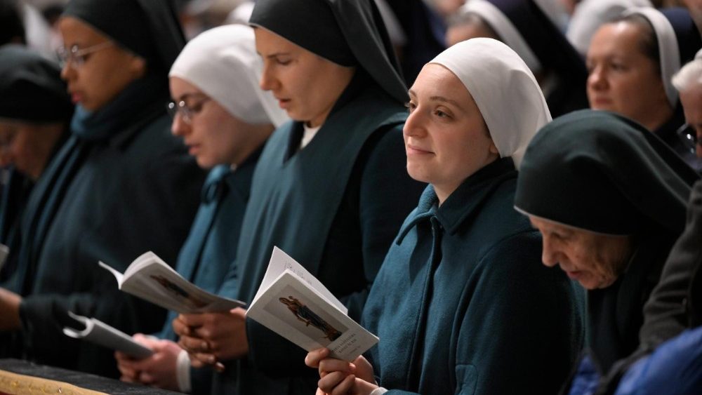 Нешпары ў Базіліцы Святога Пятра