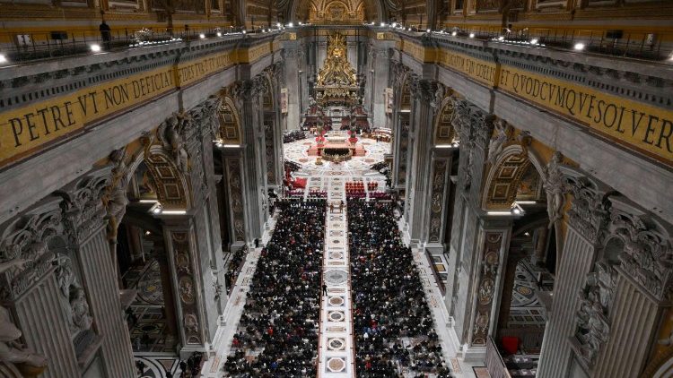 F&ouml;rsta vespern och Te Deum ny&aring;rsaftonen 2025 i Peterskyrkan