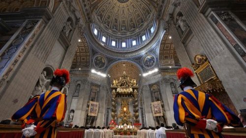 Leone XIV: il mondo non si salva affilando le spade ma nel perdono