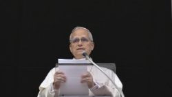 Popiežius sekmadienio vidudienį