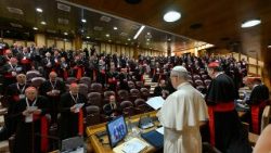 Pirmosios popiežiaus Leono kardinolų konsistorijos akimirka (2026 m. sausio 7 d.)