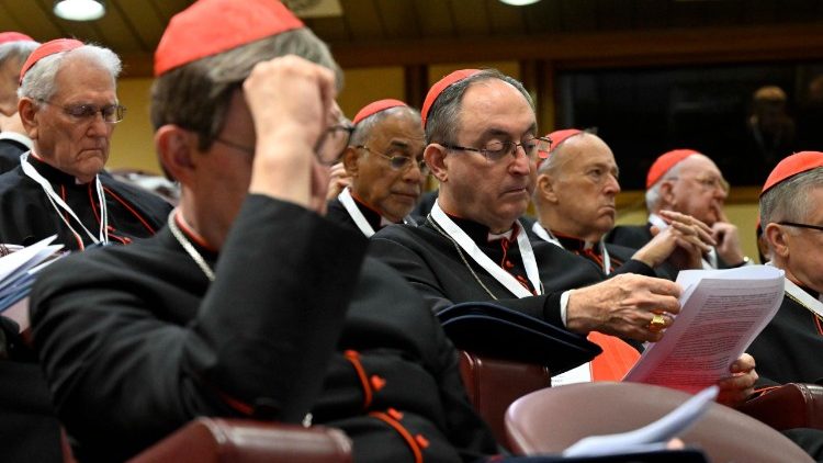 Откриване на извънредния консисторий