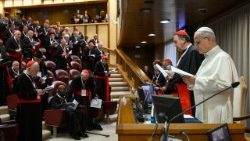 2026.01.07 Pāvests uzrunā kardinālus, ārkārtas Konsistorija dalībniekus