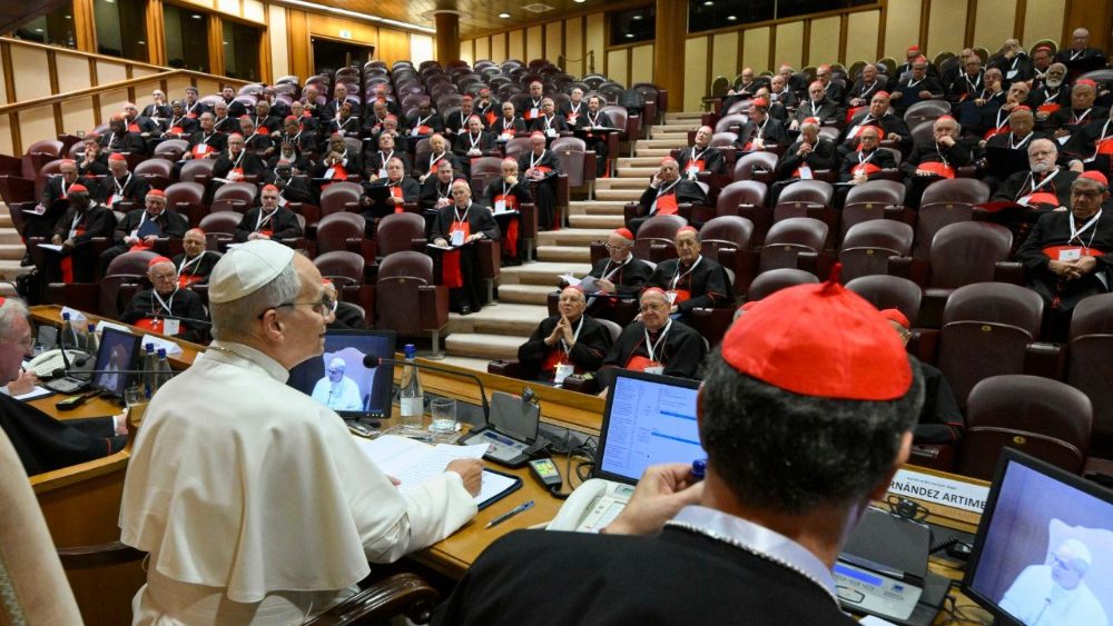 Neeilinės konsistorijos atidarymas 2026 m. sausio 7 d.