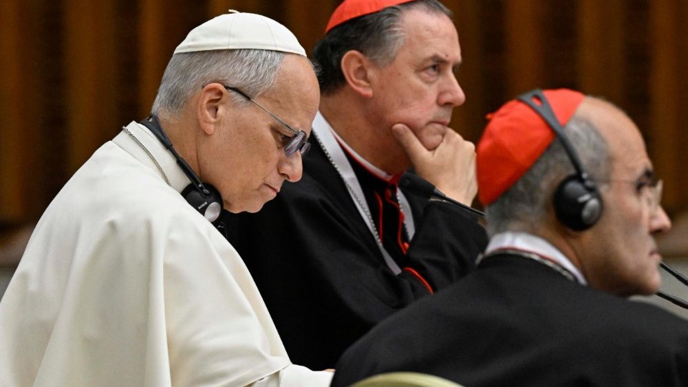 Першая сесія надзвычайнага кансісторыя ў Ватыкане