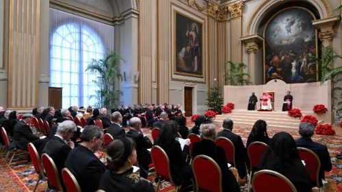 Папа: нехай не забракне зусиль задля справедливого і тривалого миру в Україні