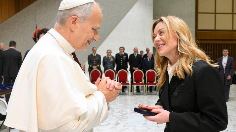 Papež in italijanska premierka Giorgia Meloni