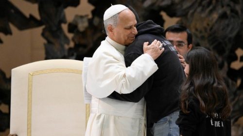 Papież do młodego człowieka: czas nas uczy i leczy każdą ranę