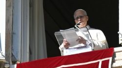 Papa Leone XIV all'Angelus