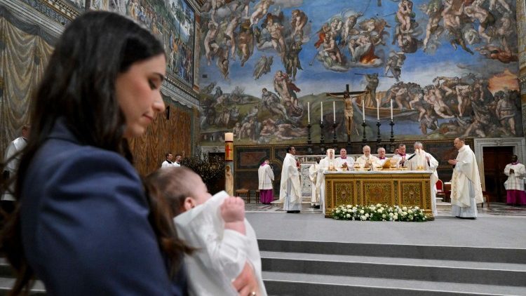 Svátek Křtu Páně, křestní liturgie v Sixtinské kapli, 11. ledna 2026