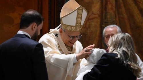 വത്തിക്കാൻ ജീവനക്കാരുടെ കുഞ്ഞുങ്ങൾക്ക് ജ്ഞാനസ്നാനമേകി ലിയോ പതിനാലാമൻ പാപ്പാ