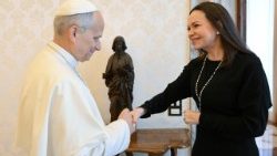 Leon XIV și Maria Corina Machado, fostă deputată în Adunarea Națională a Venezuelei și laureată a premiului Nobel pentru pace în 2025