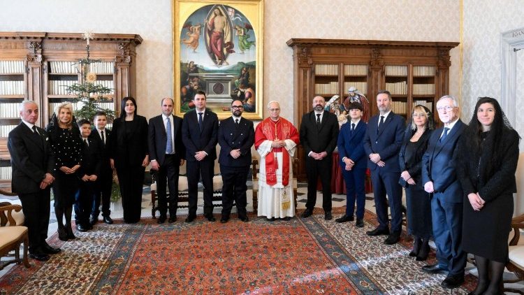 Papa alikutana na viongozi wawakilishi wa Jamhuri ya San Marino.