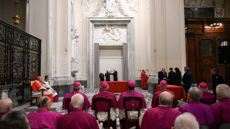 El rito del tapiado de la Puerta Santa de la Basílica Papal de San Juan de Letrán.