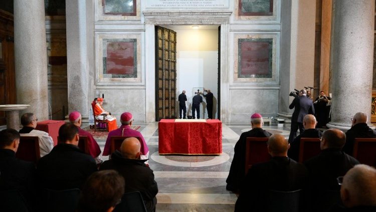 Užmūrytos Šventosios durys Šv. Pauliaus uš mūrų bazilikoje 