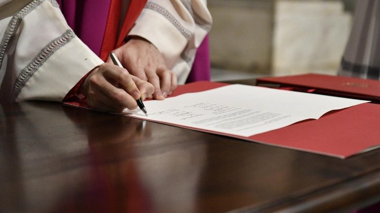 La firma della pergamena.