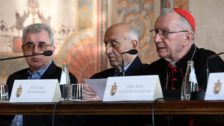 2025.01.17 Card. Parolin Lectio Magistralis - Sala Regia
