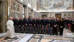 Pope Leo welcomes members of Italy’s Inspectorate for Public Safety for Vatican City