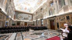 "Varno okolje  je namreč v veliko pomoč pri molitvi in številni obiskovalci – nekateri so prišli v Rim po dolgem potovanju ter s fizičnimi in finančnimi napori – so to lahko v preteklih mesecih izkusili tudi zahvaljujoč vam."