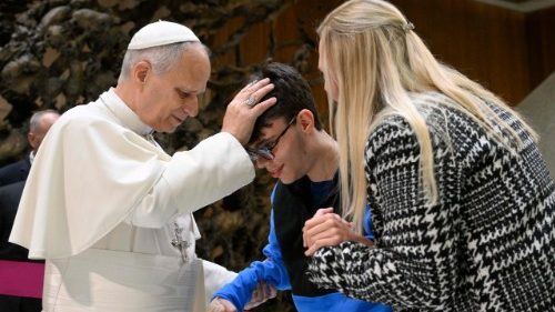 Papa: a partir da diocese de Chiclayo, confiar os doentes a Maria, "como fiz v&aacute;rias vezes"