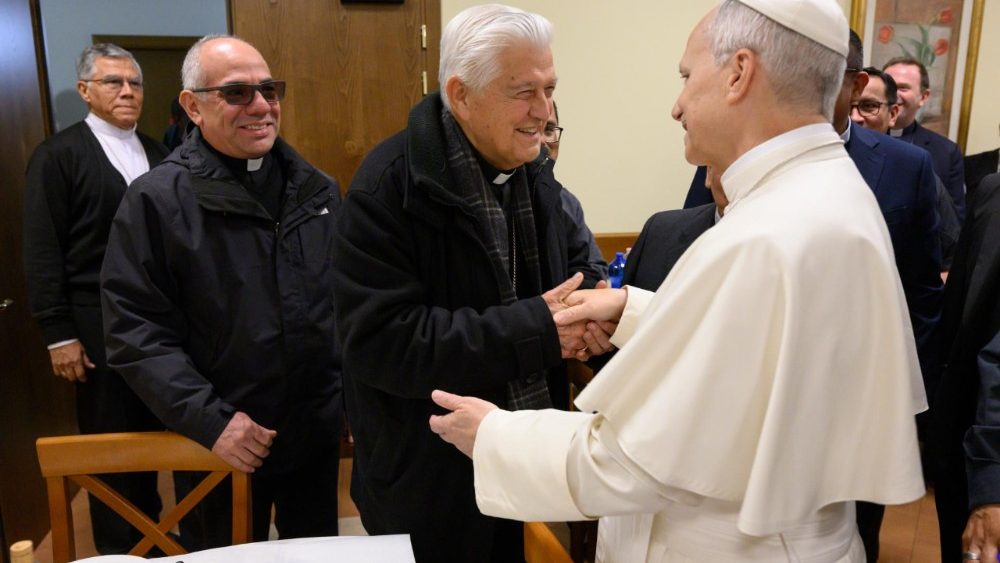 Lev XIV. na obědě s peruánskými biskupy, 29. 1. 2026