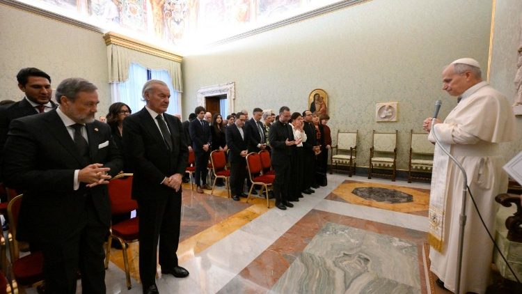 البابا لاوُن الرابع عشر يستقبل أعضاء الشبكة العالمية لصلاة البابا ٣٠ كانون الثاني يناير ٢٠٢٦