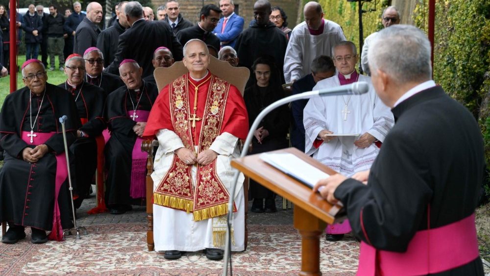 Падчас цырымоніі адкрыцця мазаікі Маці Божай і статуі святой Ружы Лімскай у Ватыкане