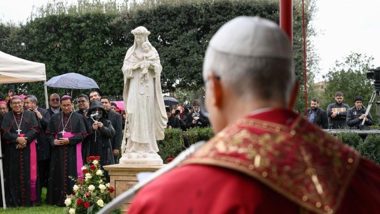 A imagem de Santa Rosa de Lima