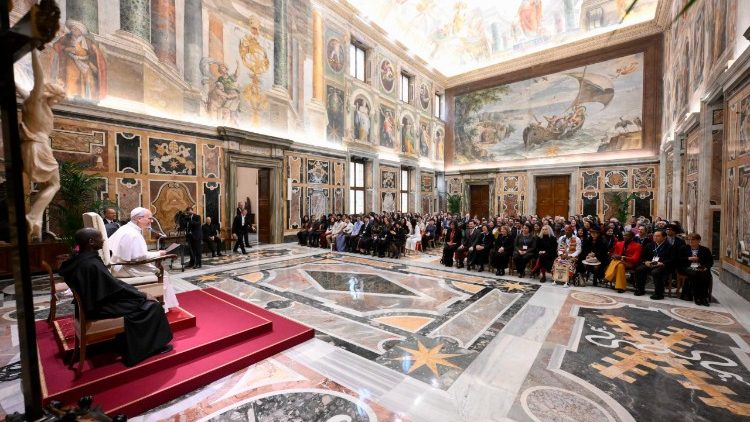 2026.01.31 La papa Leon XIV, participanții la conferința "Political Innovation Hackathon: one humanity, one planet"