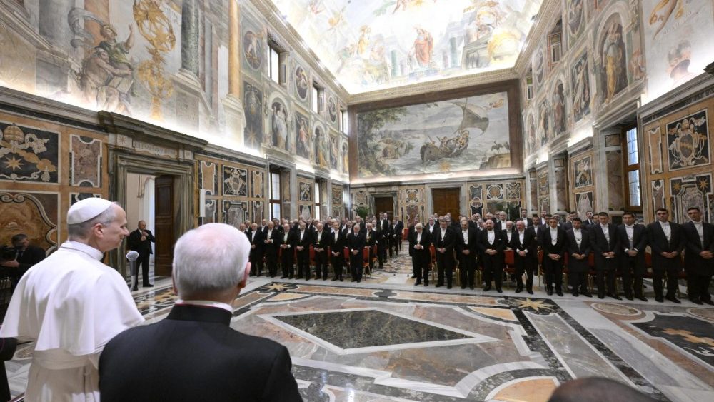 Аўдыенцыя Папы Льва XIV для супрацоўнікаў Папскага дома